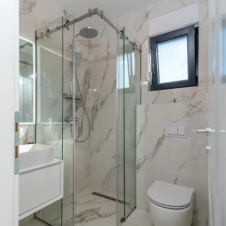 Lavender Tree - Luxury Apartament