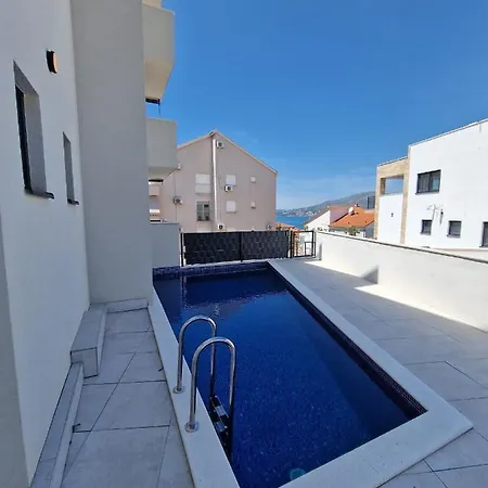 Lavender Tree - Luxury Apartment