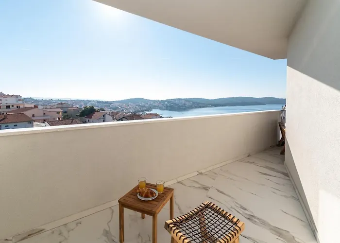 Lavender Tree - Luxury شقة