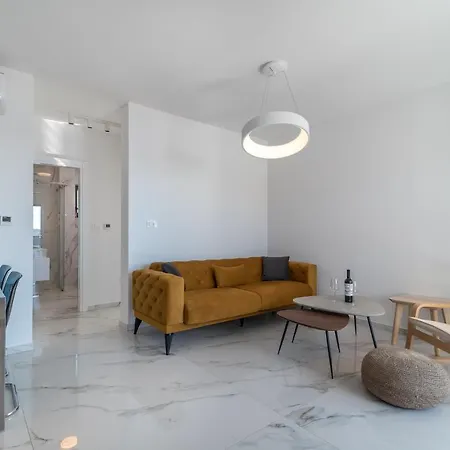 Lavender Tree - Luxury * טרוגיר