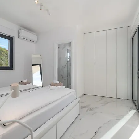 Lavender Tree - Luxury Apartment Trogir